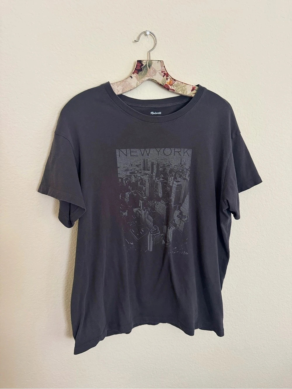 Madewell Softfaded Cotton Oversized Tee Oversized Graphic Tee in Gray Size